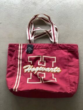 Hogwarts red & yellow canvas bioworld large tote bag